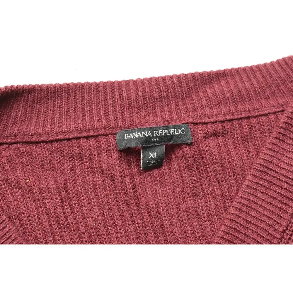 Banana Republic XL Burgundy Red V-Neck Ribbed Knit Wool Blend Pullover Sweater